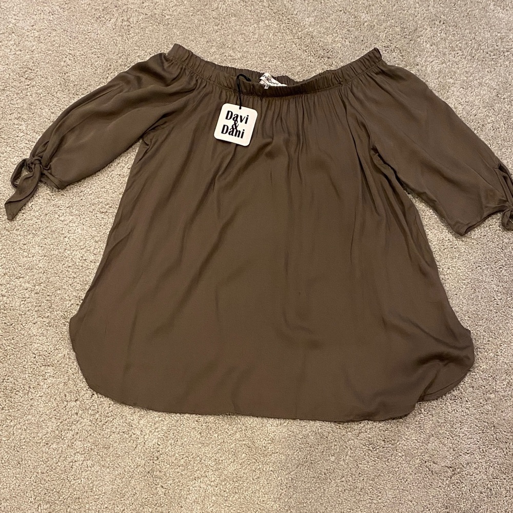 Davi & Dani women’s large blouse